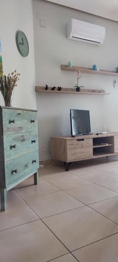 Appartamenti In Villa Polimnia Fontane Bianche Luaran gambar
