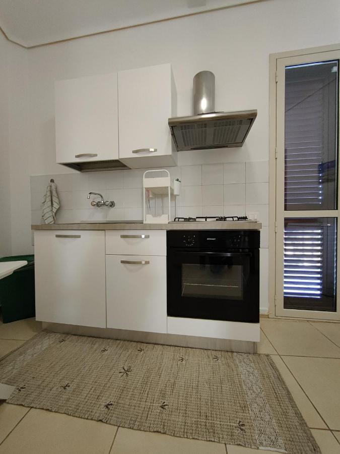 Appartamenti In Villa Polimnia Fontane Bianche Luaran gambar