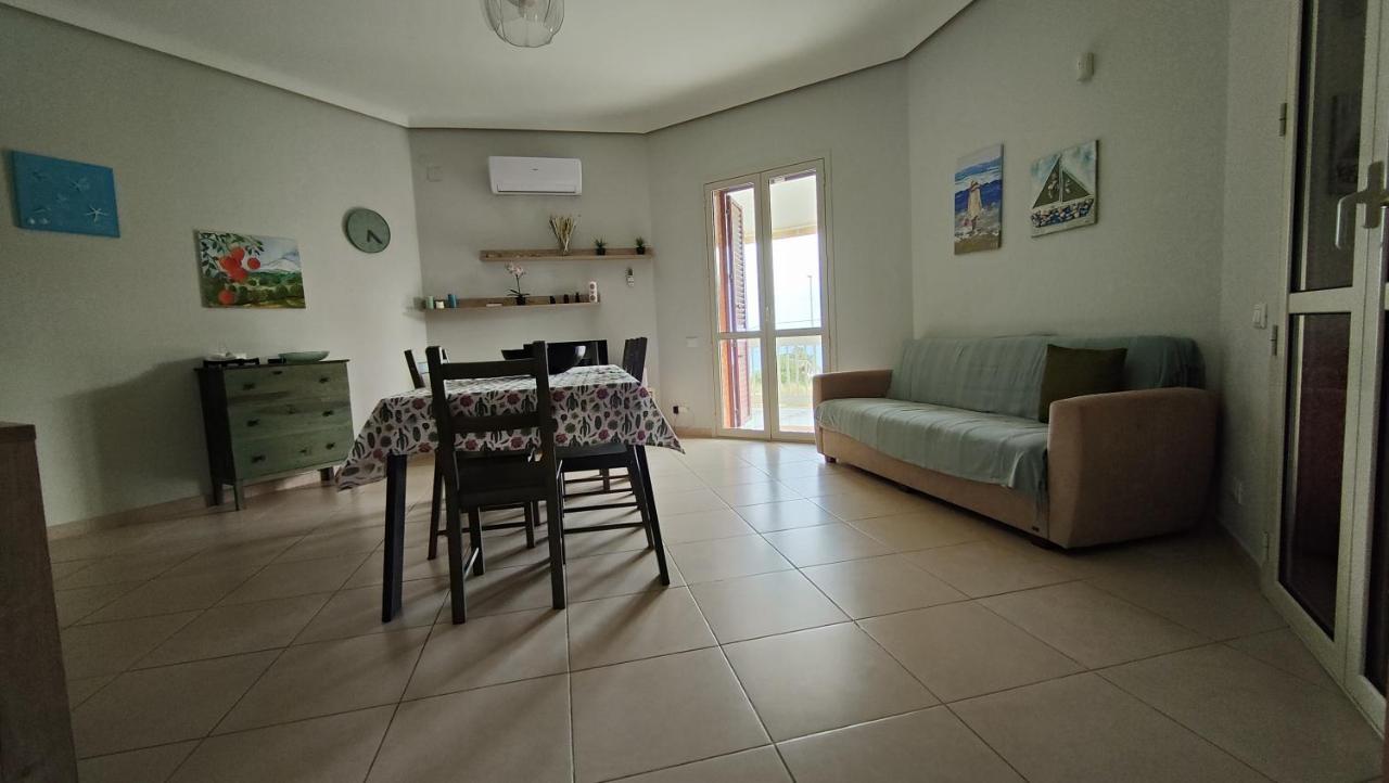 Appartamenti In Villa Polimnia Fontane Bianche Luaran gambar