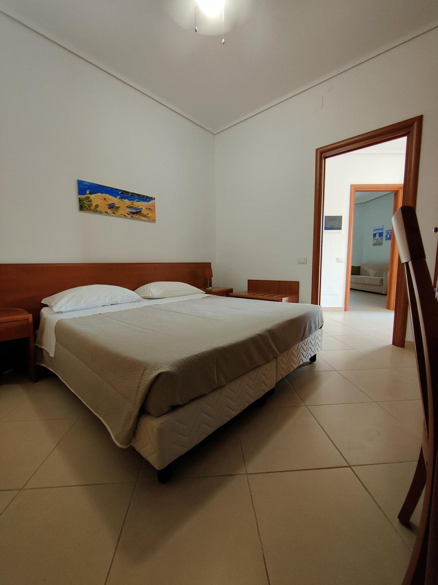 Appartamenti In Villa Polimnia Fontane Bianche Bilik gambar